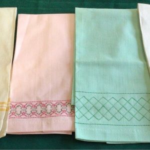 S/4 Lovely Vintage Tea Towels